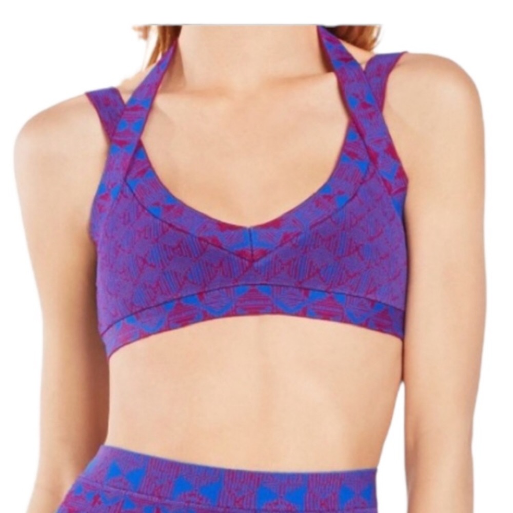 Bcbg maxazria geometric jacquard knit top